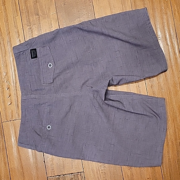 Quicksilver hybrid shorts - like new - size 27 - Picture 3 of 4